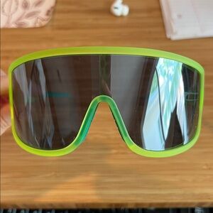 Goodr wrap g Sunglasses in nuclear gnar